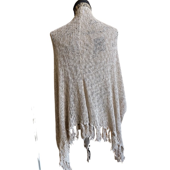 Coldwater Creek cotton blend shaw - Picture 4 of 4